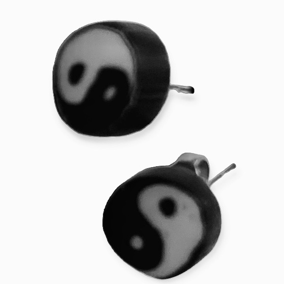 Jewelry - EARRINGS YING YANG VINTAGE ACRYLIC PIERCED BLACK & WHITE RETRO